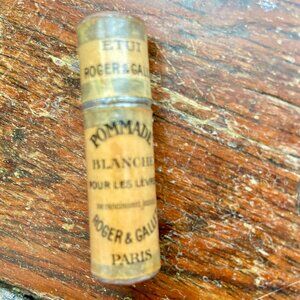 Antique Vintage Roger & Gallet Blanche Lip Pommade Pour Les Levris Etui Paris